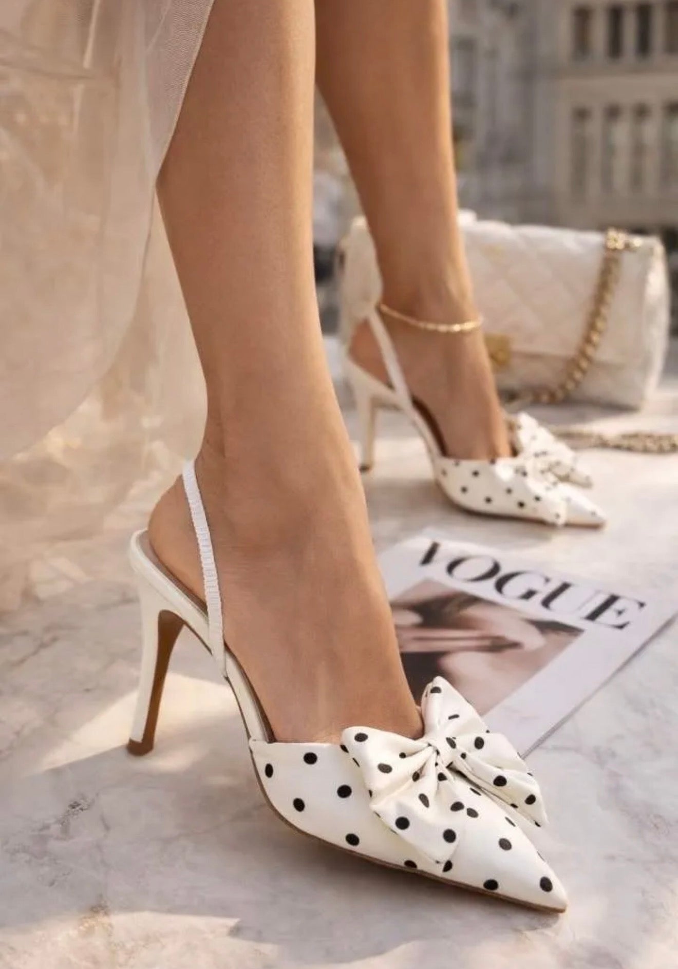 decoltè dots
