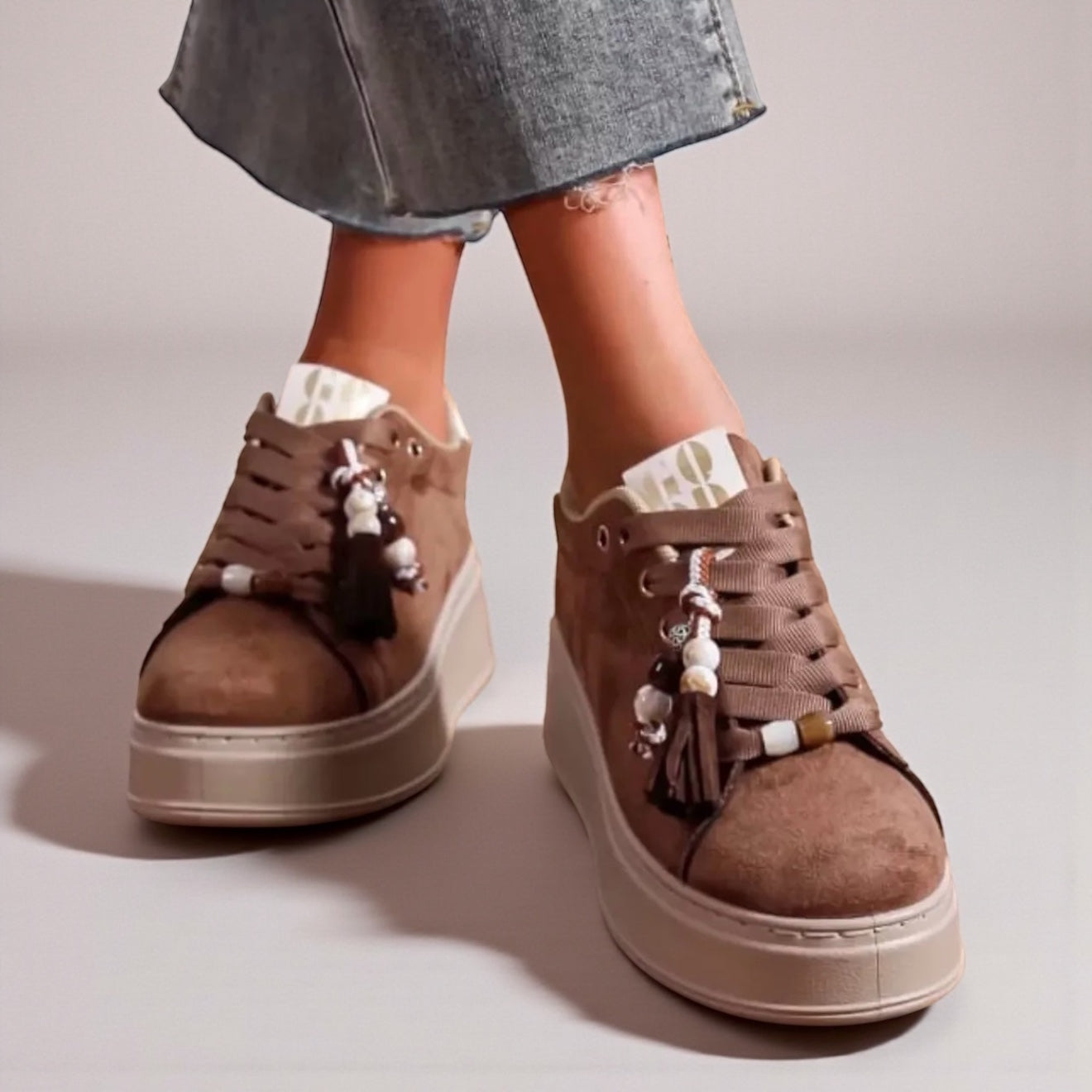 sneakers ada brown