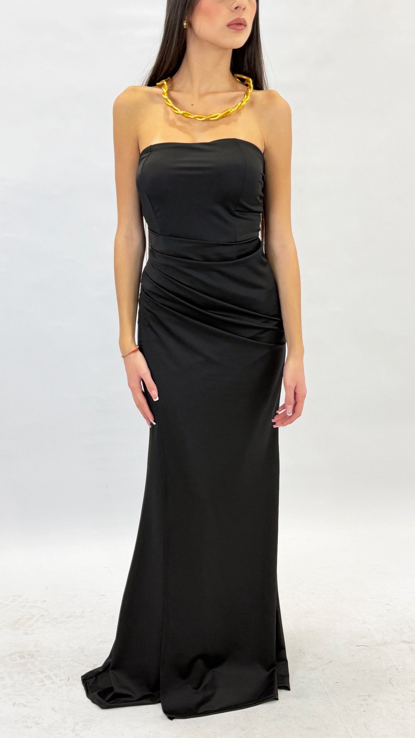 abito lungo kourtney