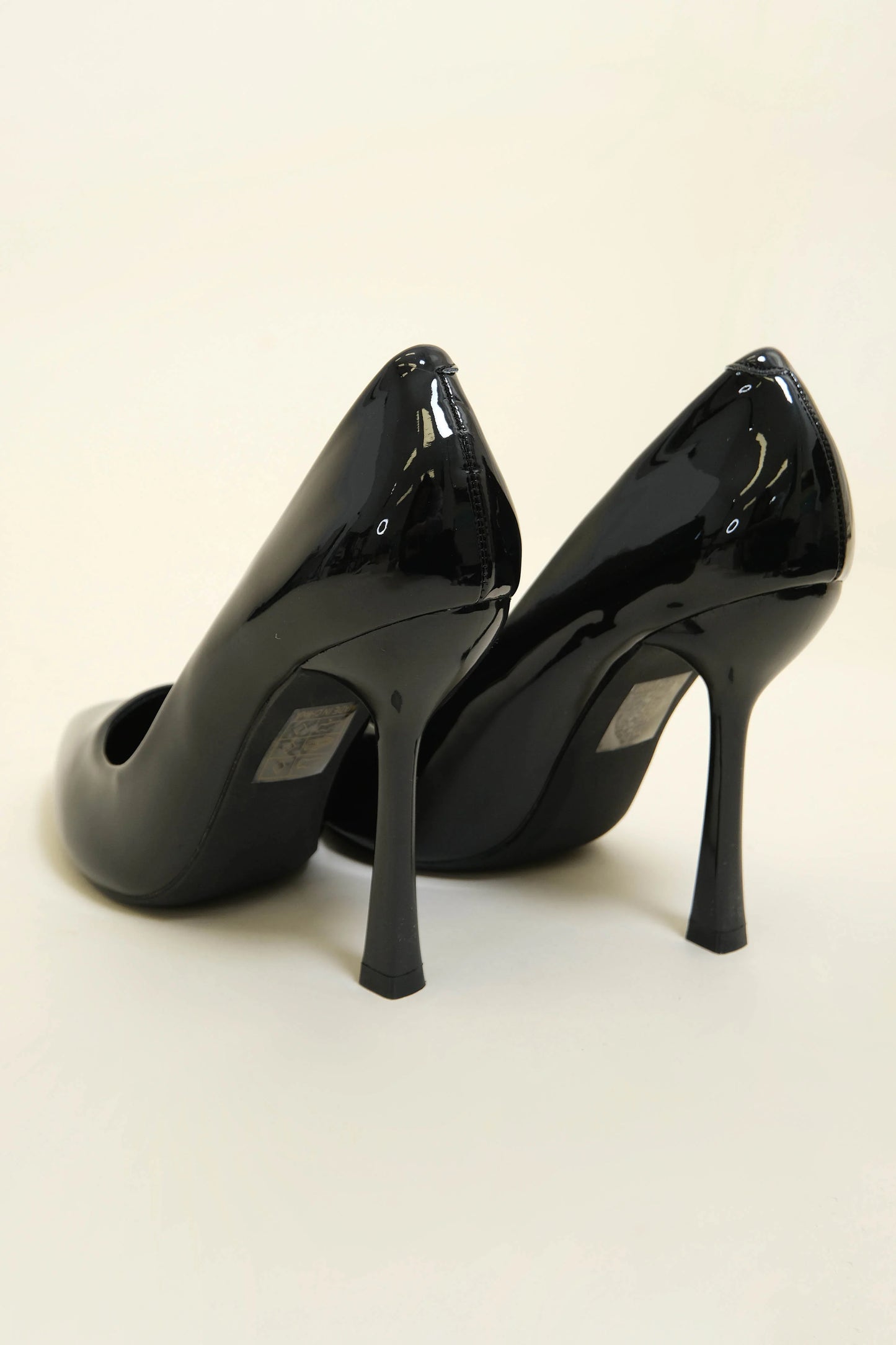 decoltè glossy black basic