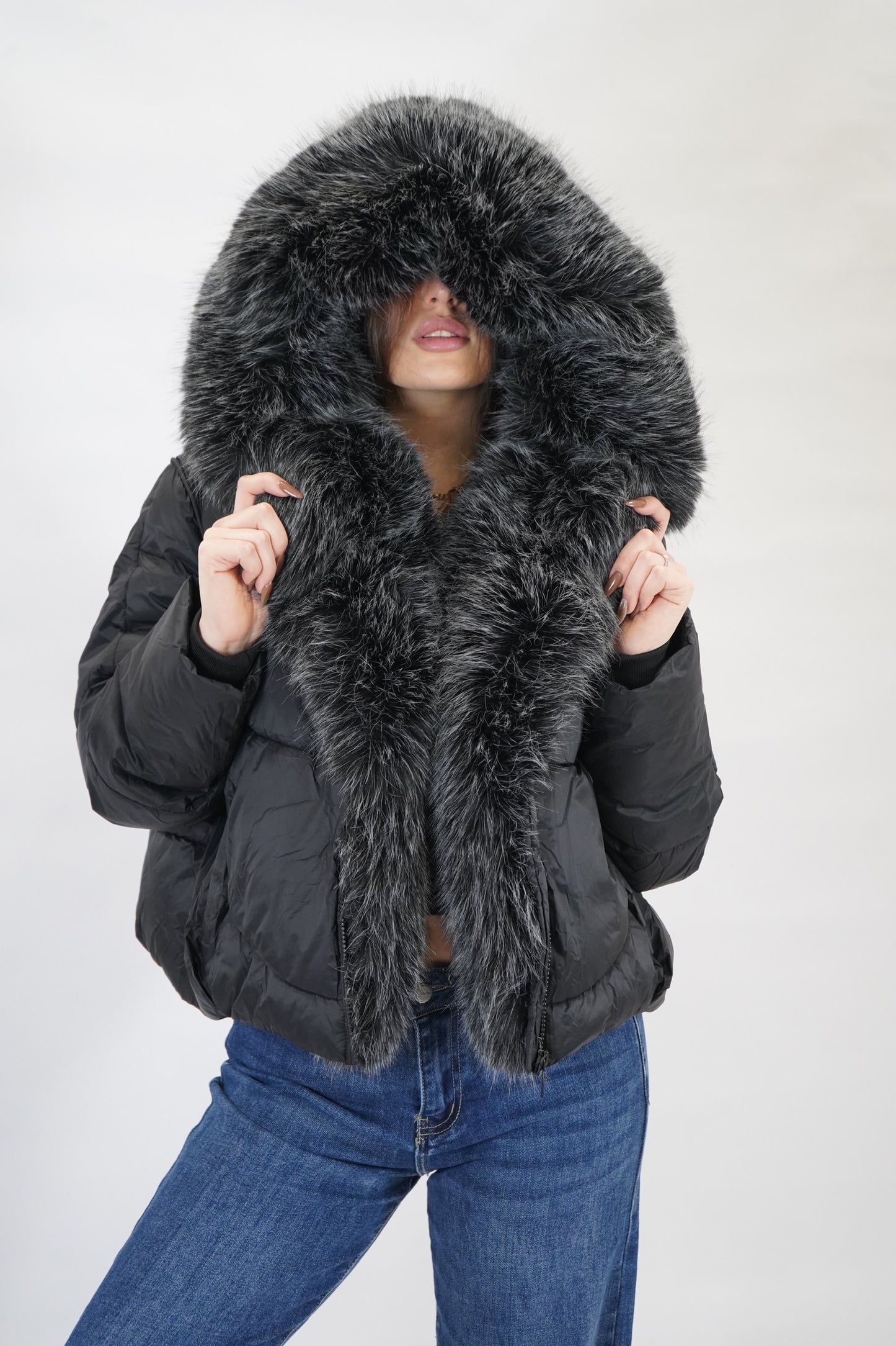 piumino frost black con pelliccia